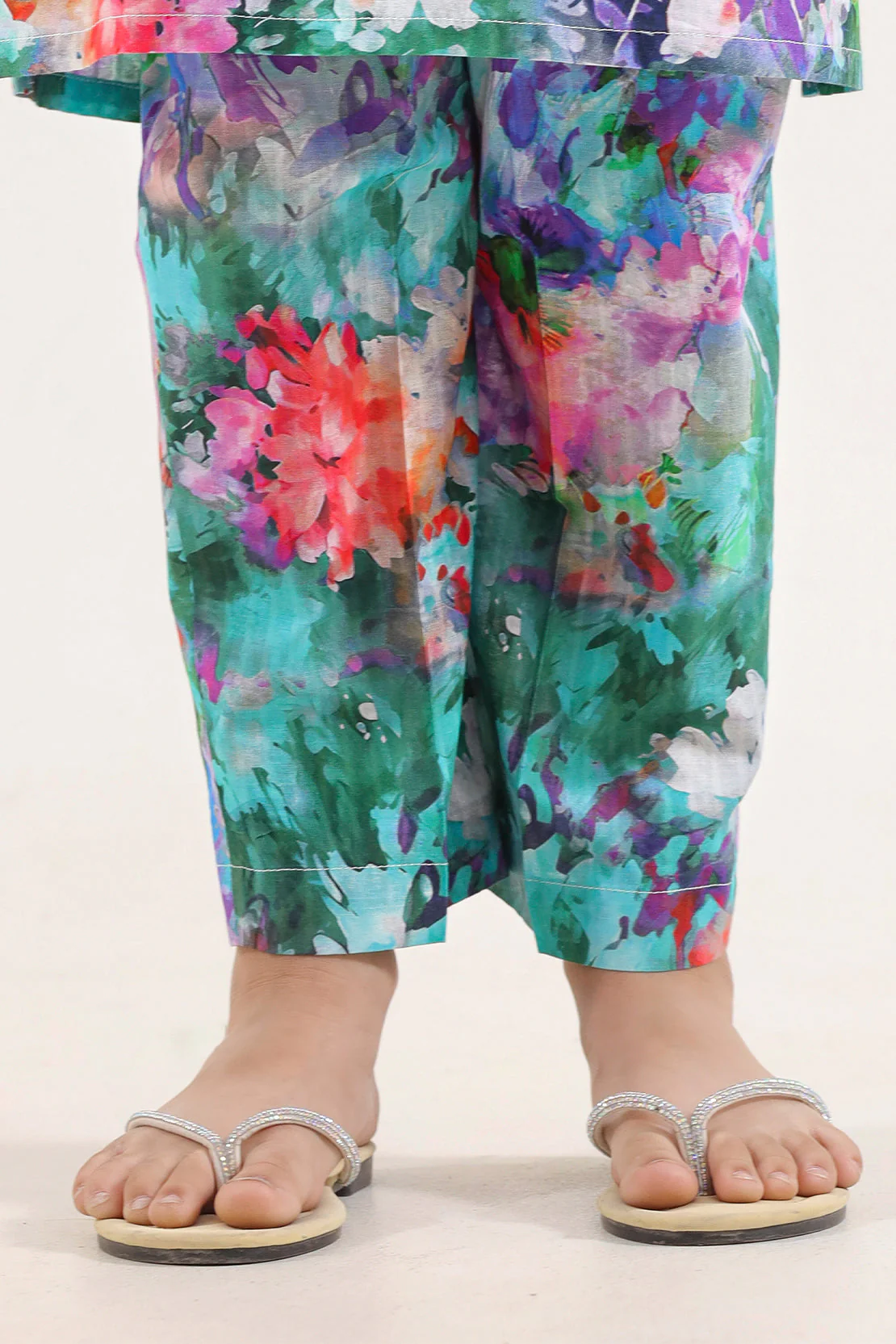 Printed Strip Lawn Stitched 2 Piece (Shirt/Trouser) For Kids - Image 6