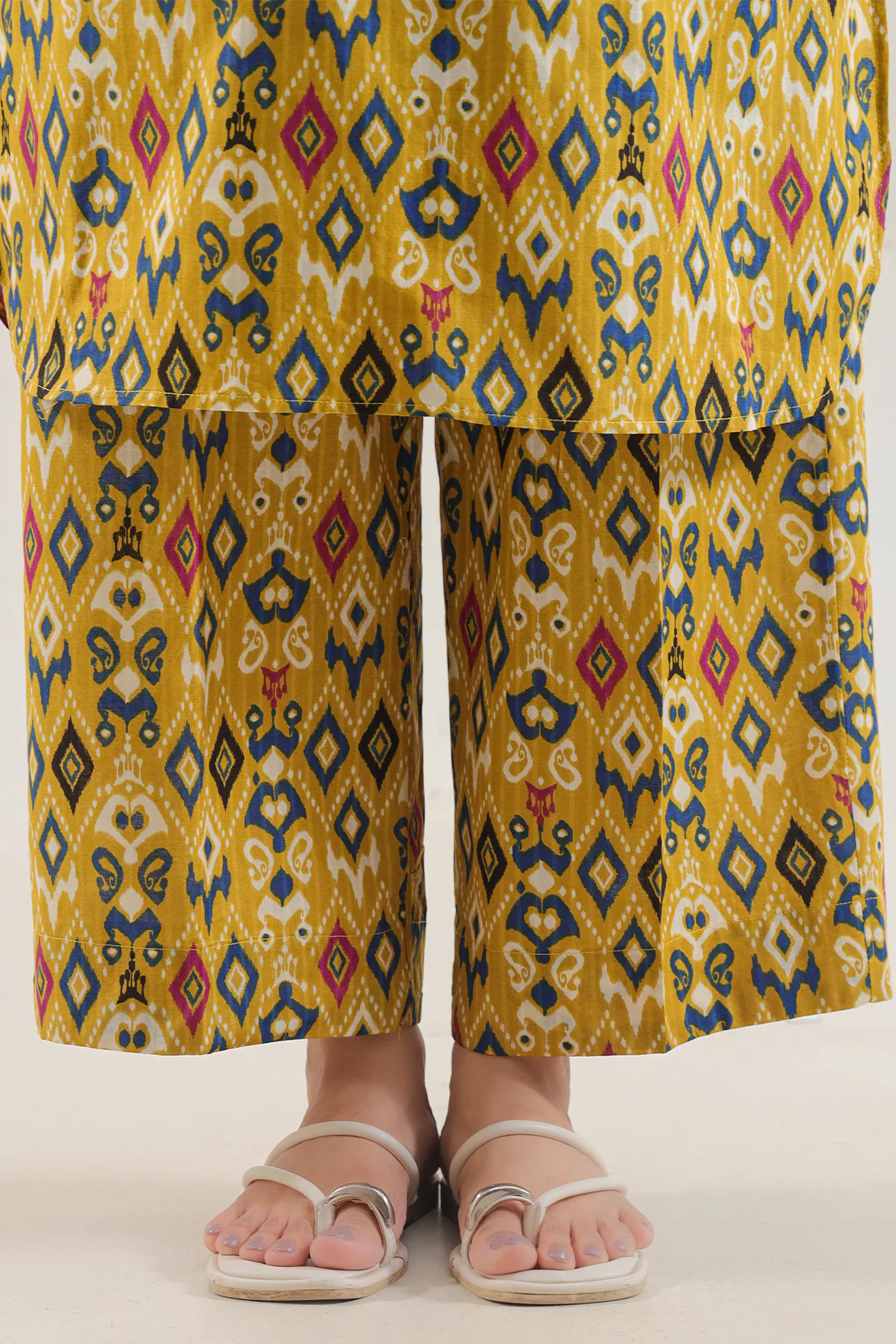 Printed Strip Lawn Stitched 2 Piece (Shirt/Trouser) - Image 5