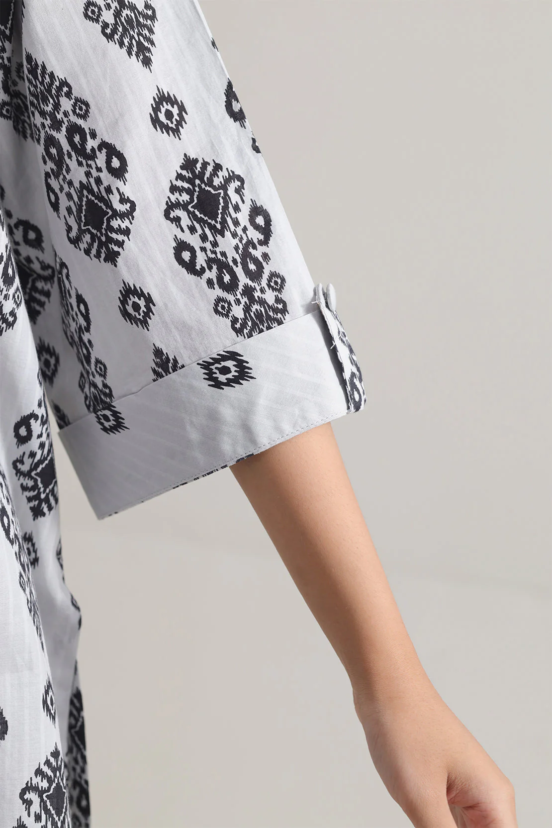 Printed Strip Lawn Stitched 2 Piece (Shirt/Trouser) - Image 5