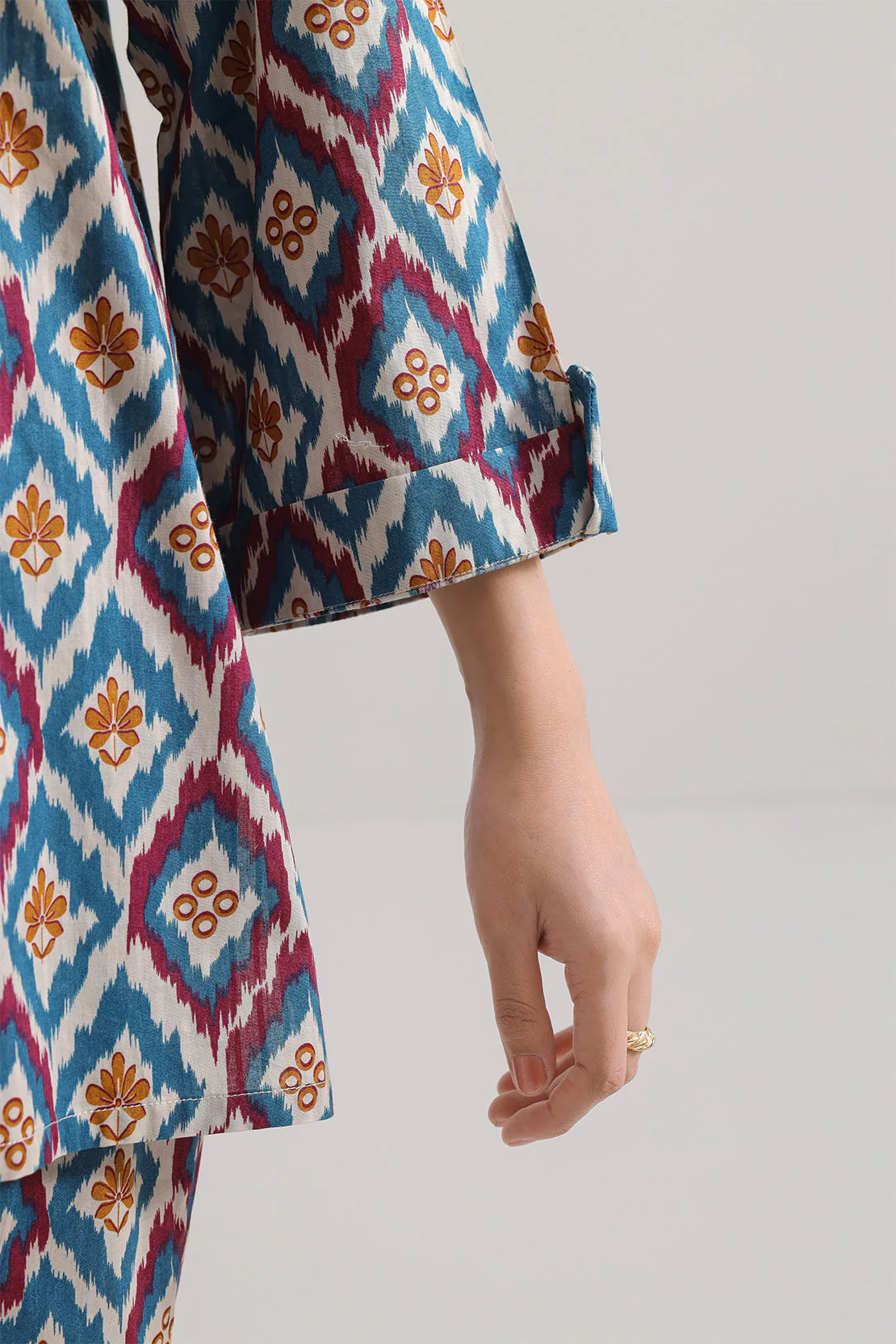 Printed Strip Lawn Stitched 2 Piece (Shirt/Trouser) - Image 5