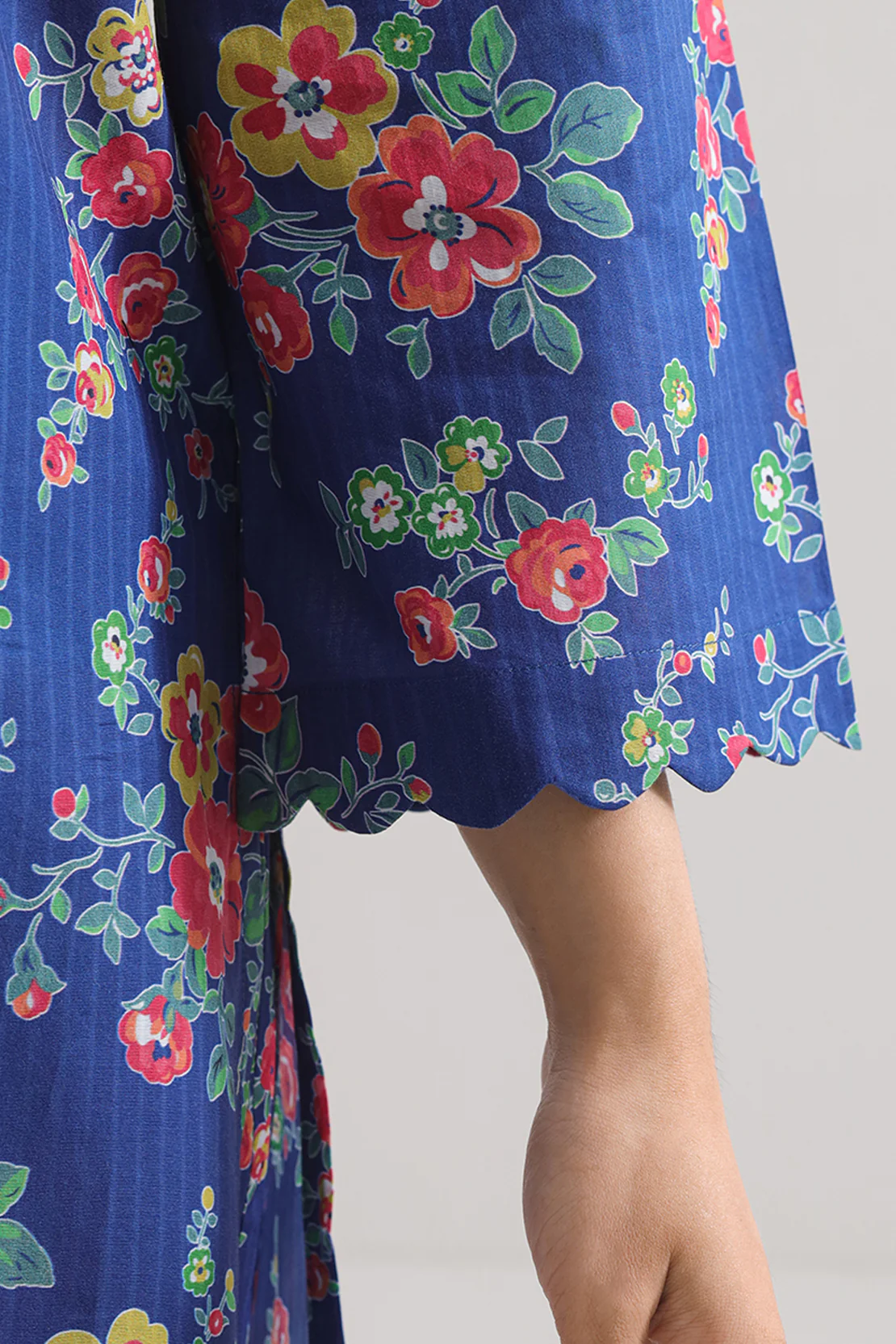 Printed Strip Lawn Stitched 2 Piece (Shirt/Trouser) - Image 4