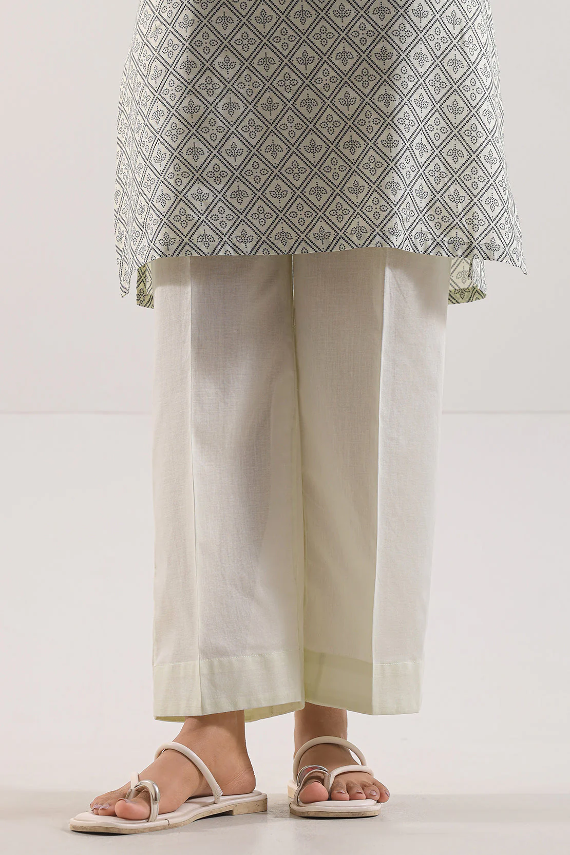 Printed Lawn Stitched 3 Piece - Image 6