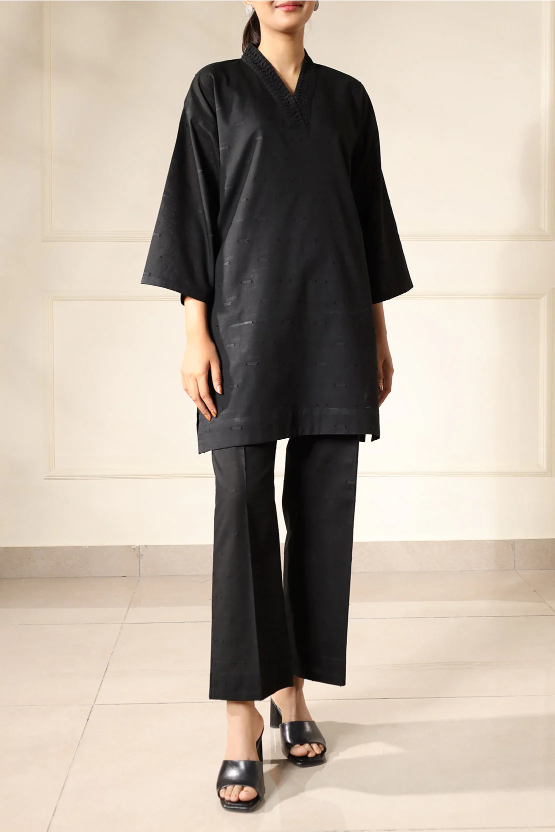 Reverse Jacquard Stitched Shirt