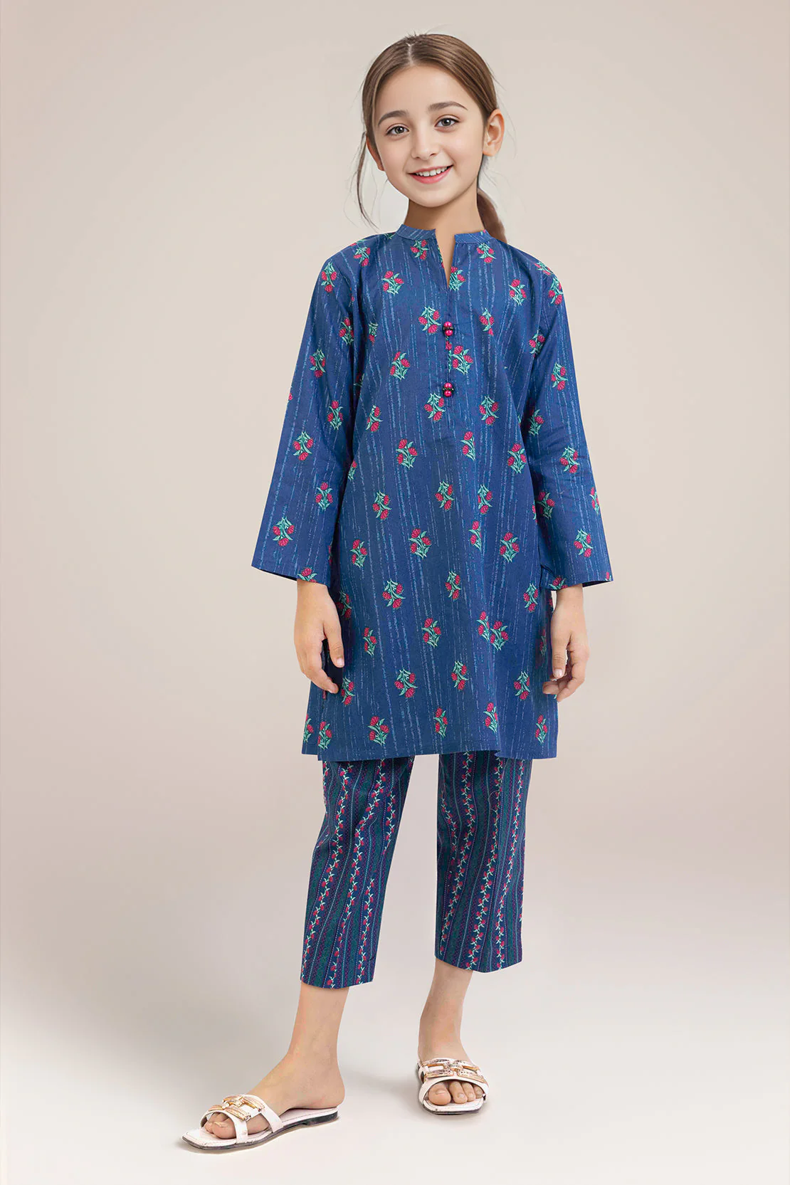 SAYA's Printed Cambric Stitched Mom And Daughter - Image 2