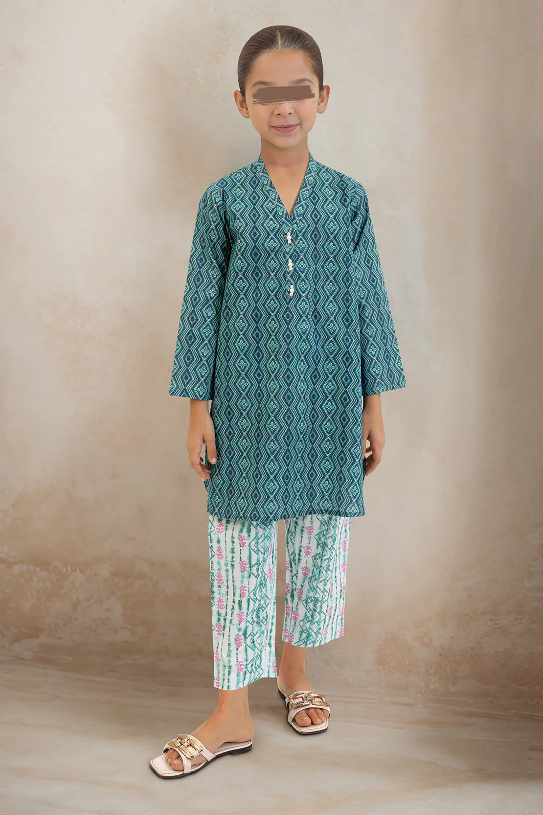 SAYA's Printed Cambric Stitched Mom And Daughter - Image 4