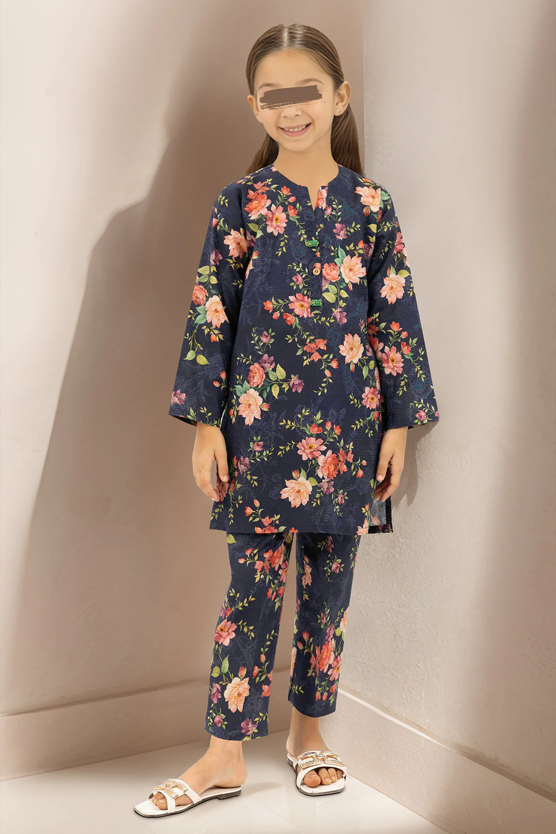 SAYA's Printed Cambric Stitched Mom And Daughter - Image 4