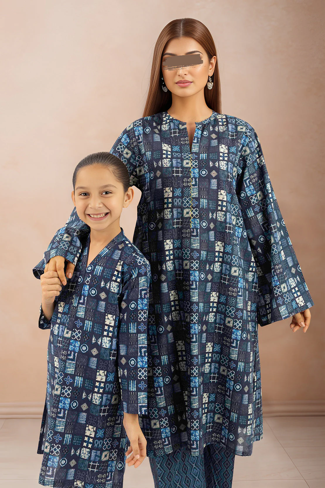 SAYA's Printed Cambric Stitched Mom And Daughter - Image 2