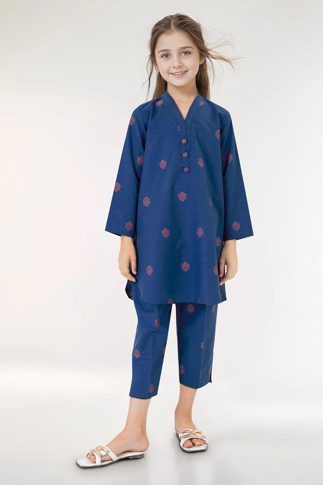 SAYA's Printed Cotton Jacquard Stitched For Mom And Daughter - Image 2