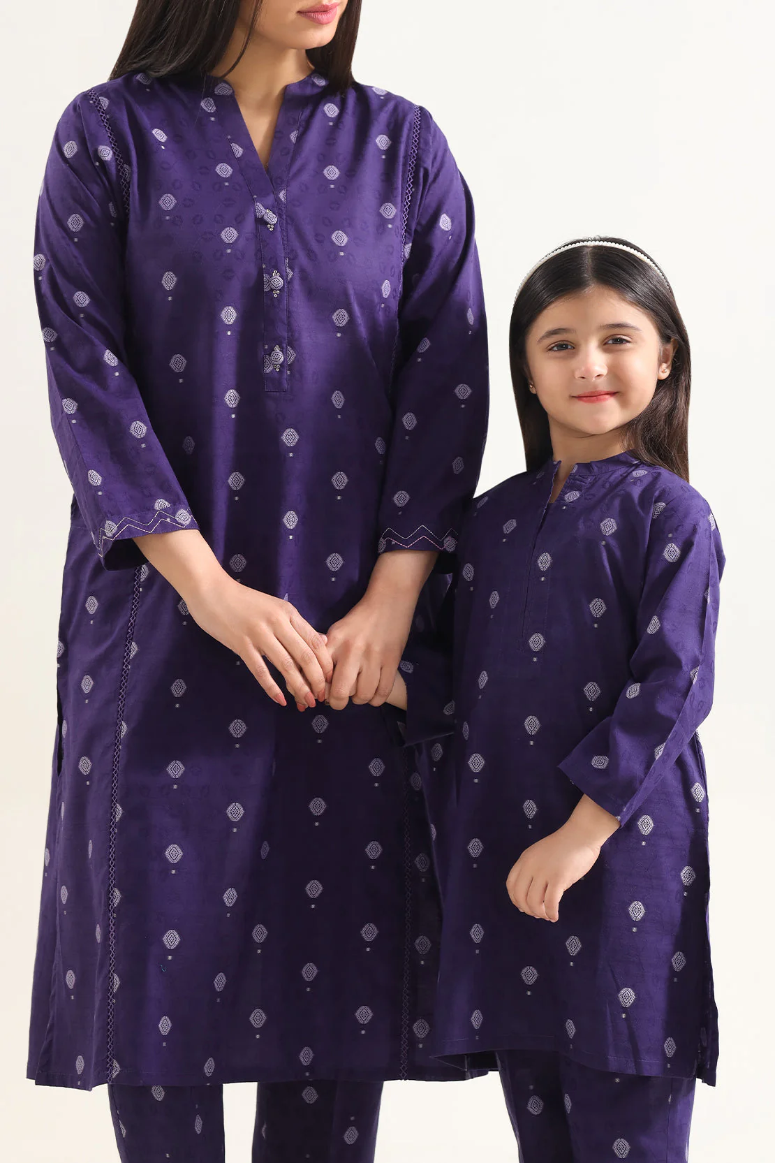 SAYA's Printed Cotton jacquard Stitched For Mom And Daughter - Image 2