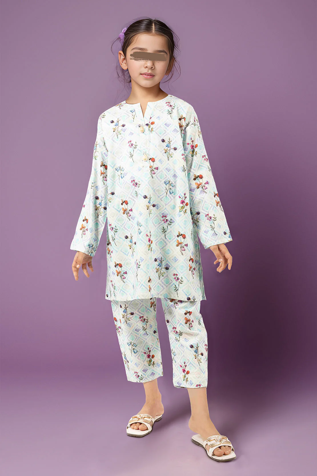Saya'S Printed Khaddar Stitched For Mom And Daughter - Image 3