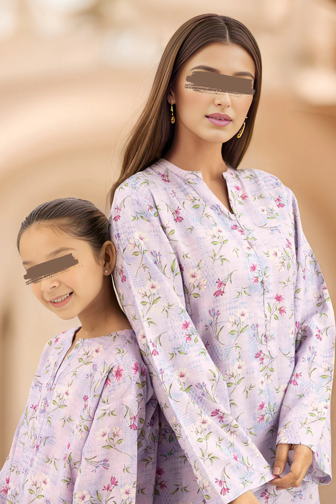 Saya'S Stitched Printed Karandi For Mom And Daughter - Image 2