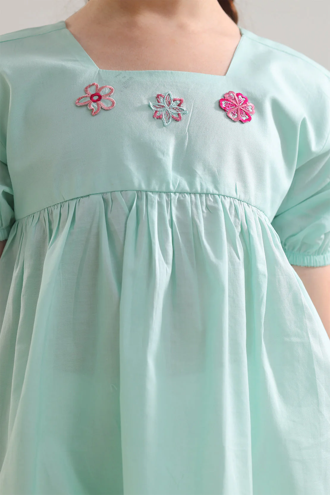 Solid Embroidered Cambric Stitched Shirt For Kids - Image 3