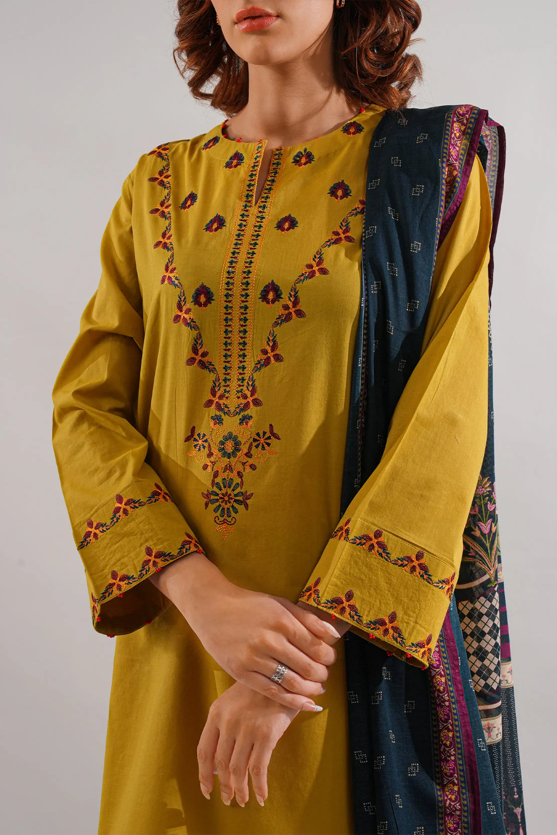 Solid Embroidered Cotton Stitched 3 Piece - Image 4