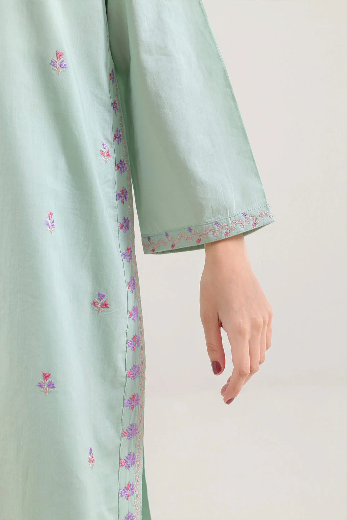 Solid Embroidered Cotton Stitched 3 Piece With Chiffon Dupatta - Image 4