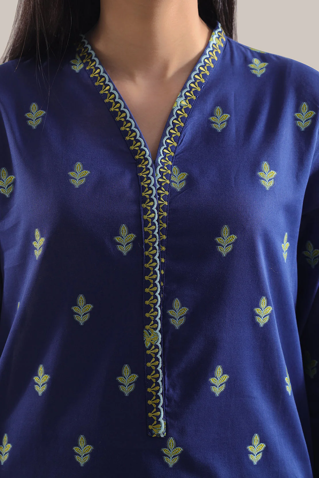 Solid Embroidered Jacquard Cotton Stitched Shirt - Image 3