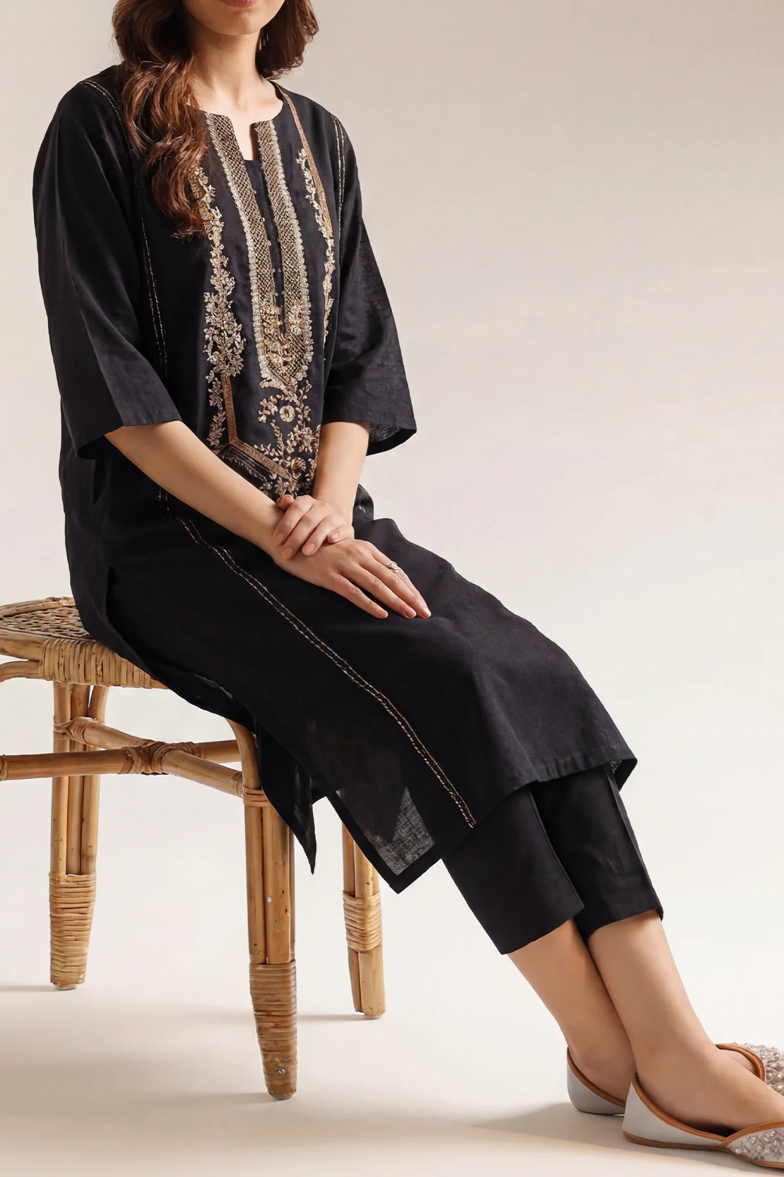 Solid Embroidered Khaddar Stitched 2 Piece (Shirt/Trouser) - Image 2