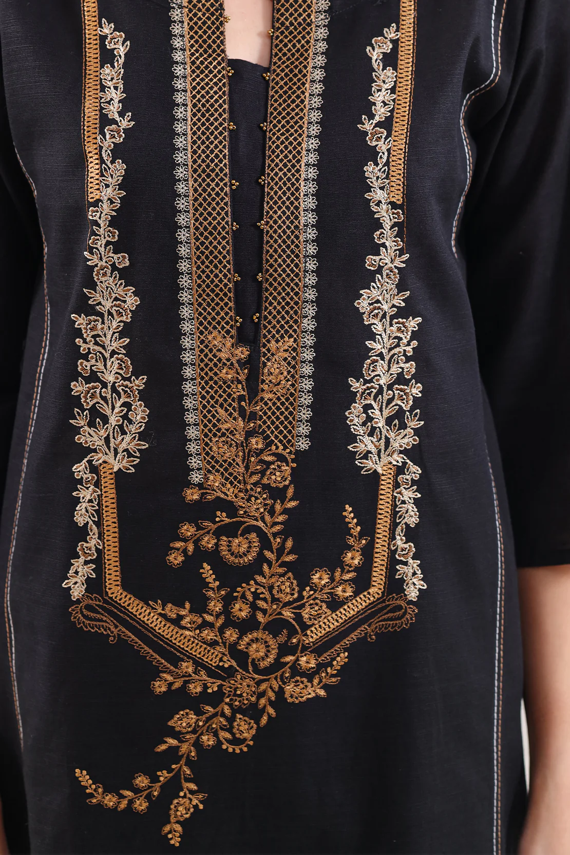 Solid Embroidered Khaddar Stitched 2 Piece (Shirt/Trouser) - Image 4