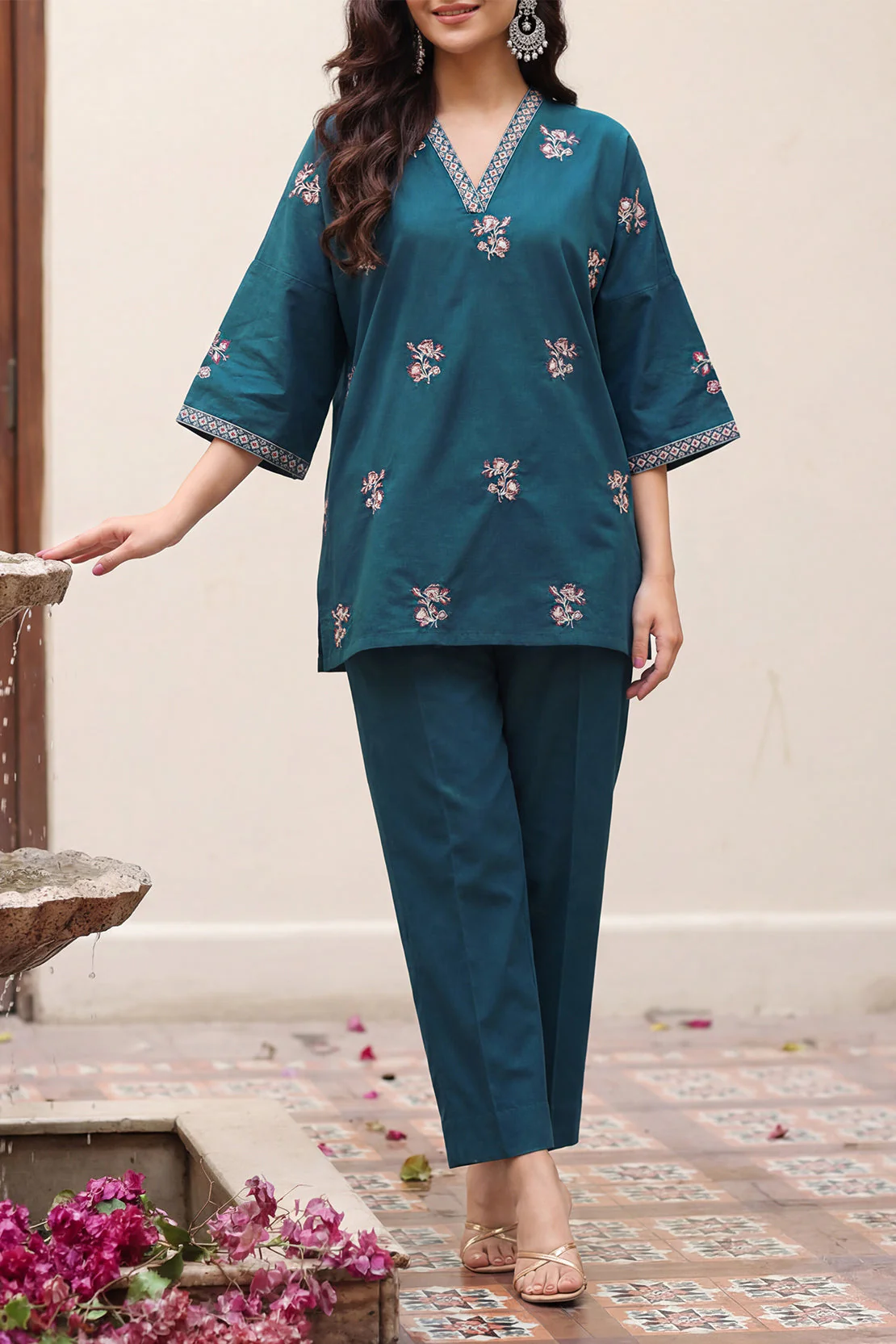 Solid Embroidered Poplin Stitched Shirt