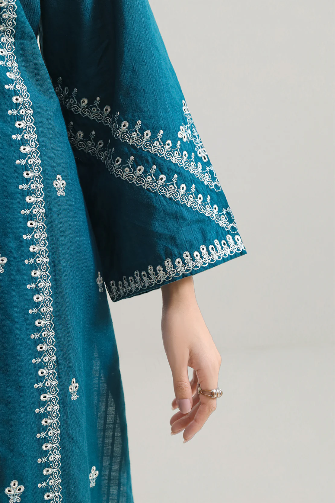 Solid Embroidered Slub Cotton Stitched 3 Piece - Image 5