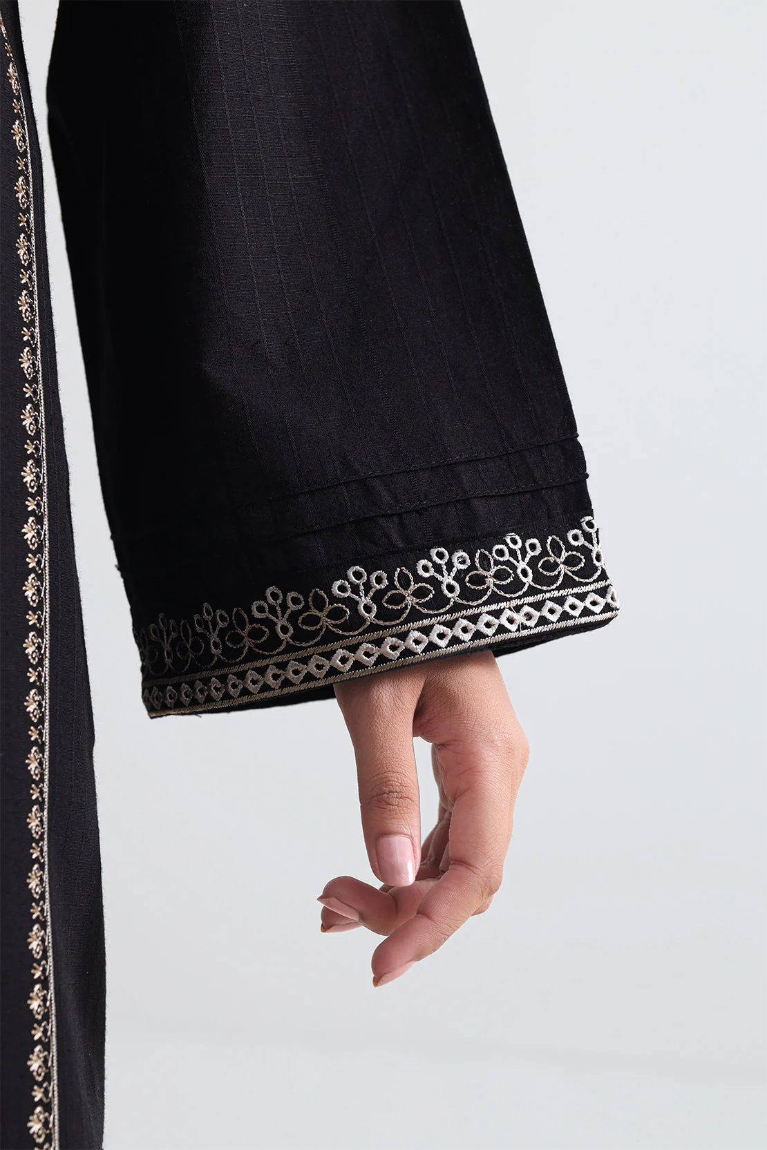 Solid Embroidered Slub Cotton Stitched 3 Piece - Image 4