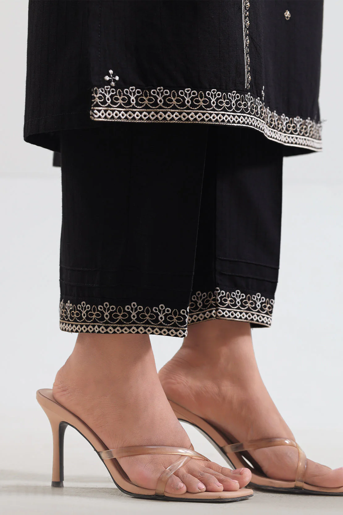 Solid Embroidered Slub Cotton Stitched 3 Piece - Image 5