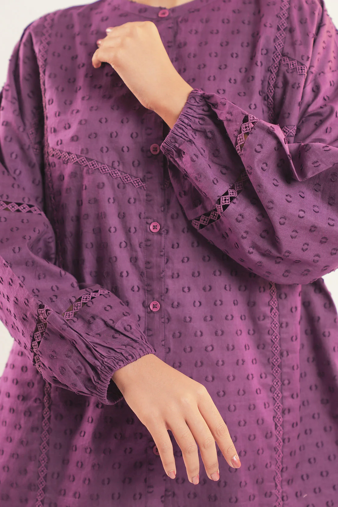 Solid Reverse Jacquard Stitched Shirt - Image 6