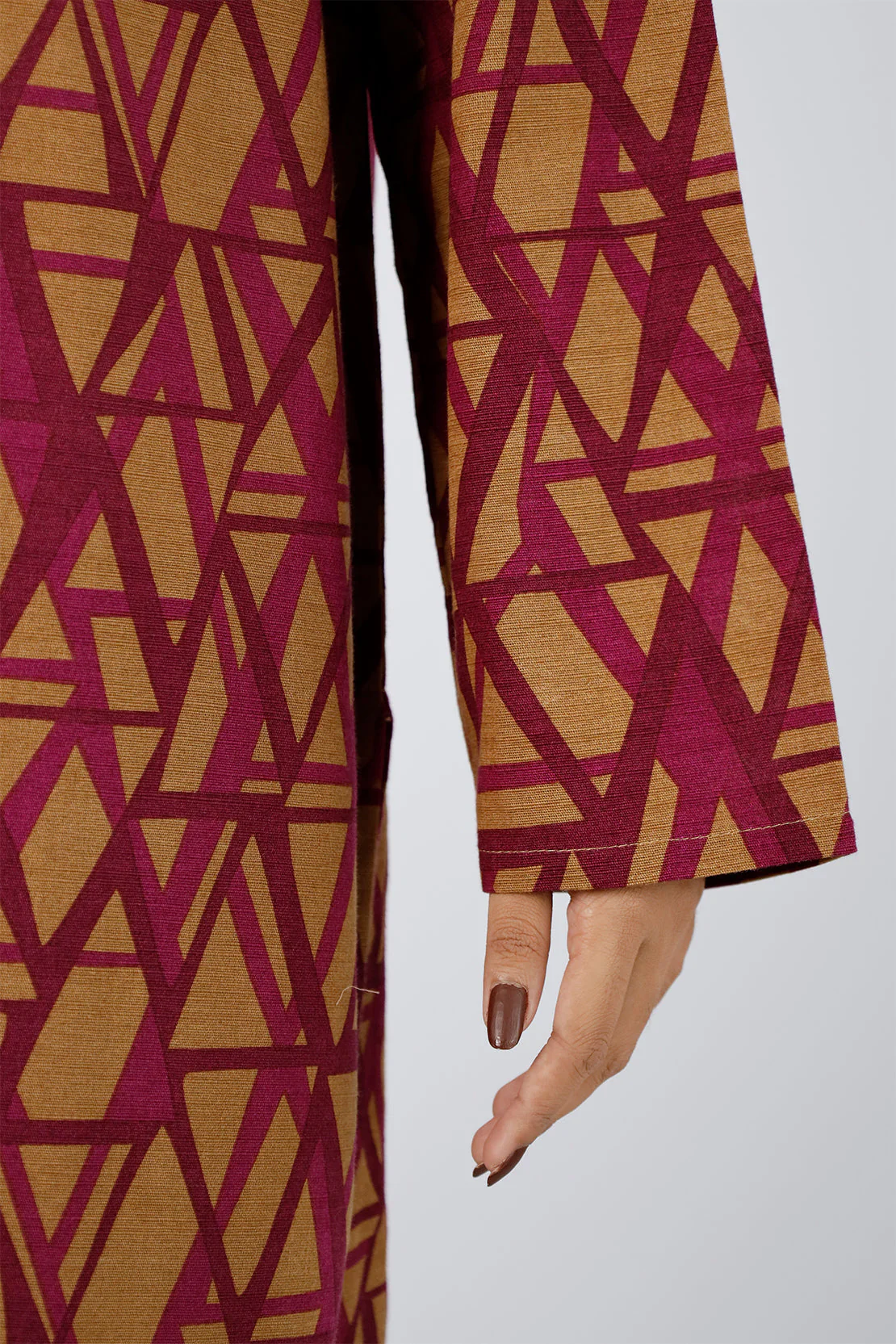 Stitched Printed Khaddar Shirt - Image 5