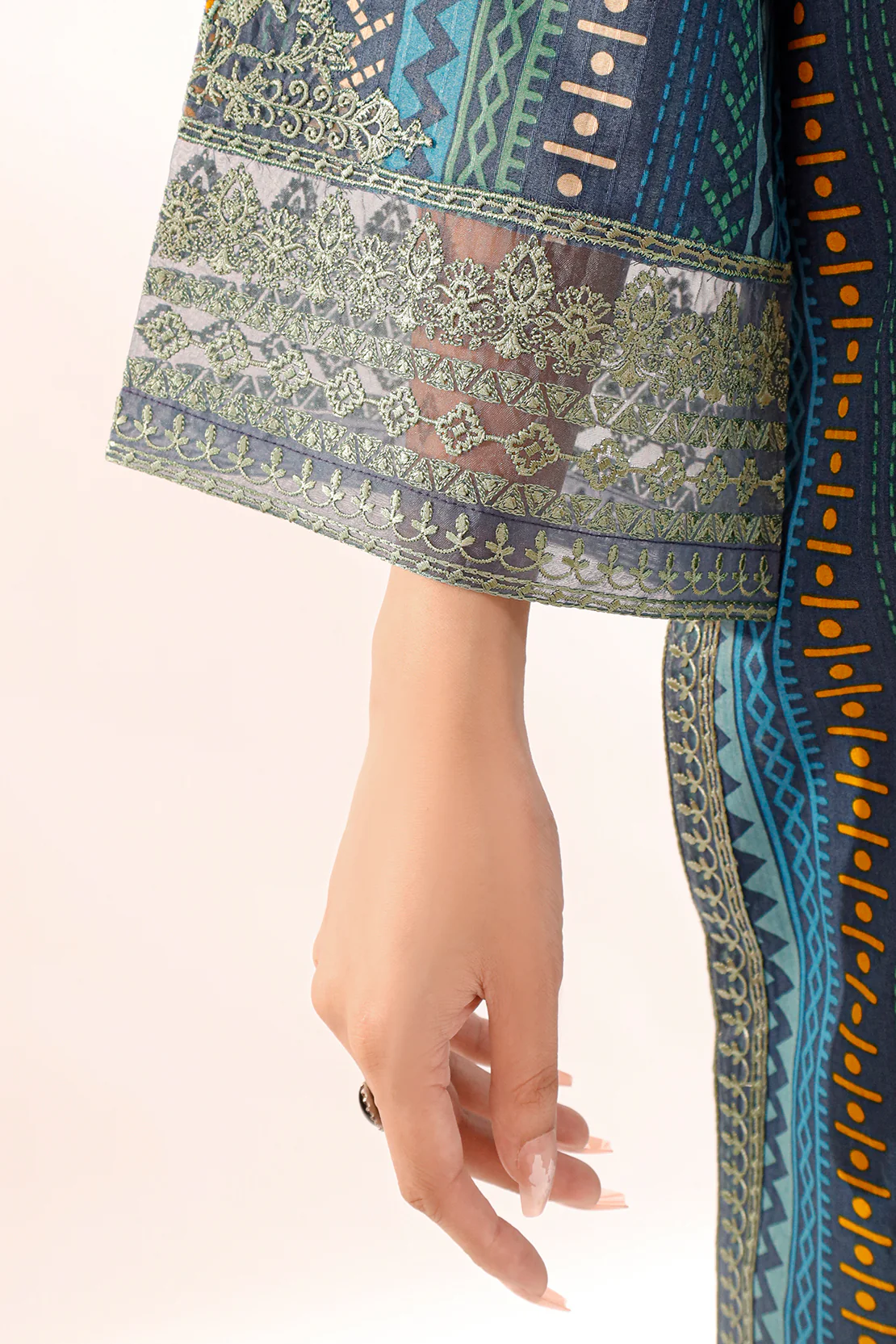 Stitched printed Embroidered Lawn 2 Piece (Shirt/Trouser) - Image 4