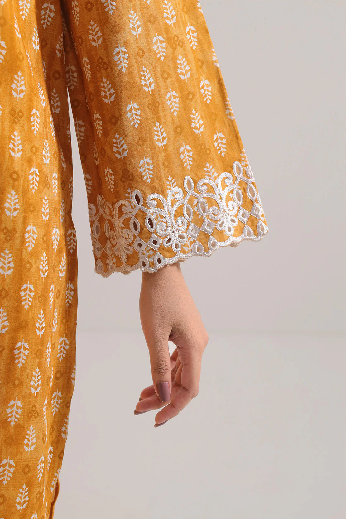 Stitched printed Embroidered Lawn 2 Piece (Shirt/Trouser) - Image 5