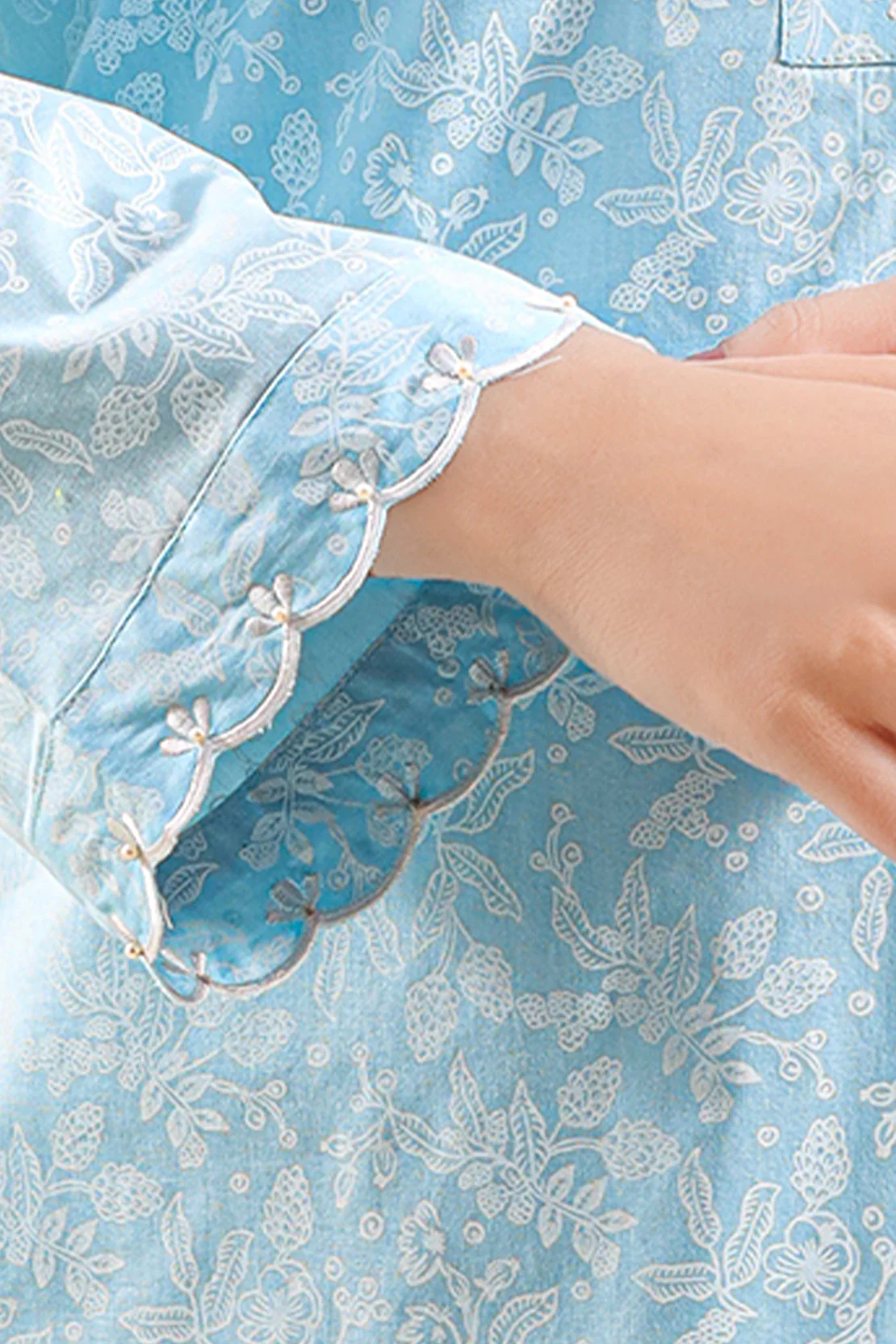 Stitched printed Embroidered Lawn 2 Piece (Shirt/Trouser) - Image 4
