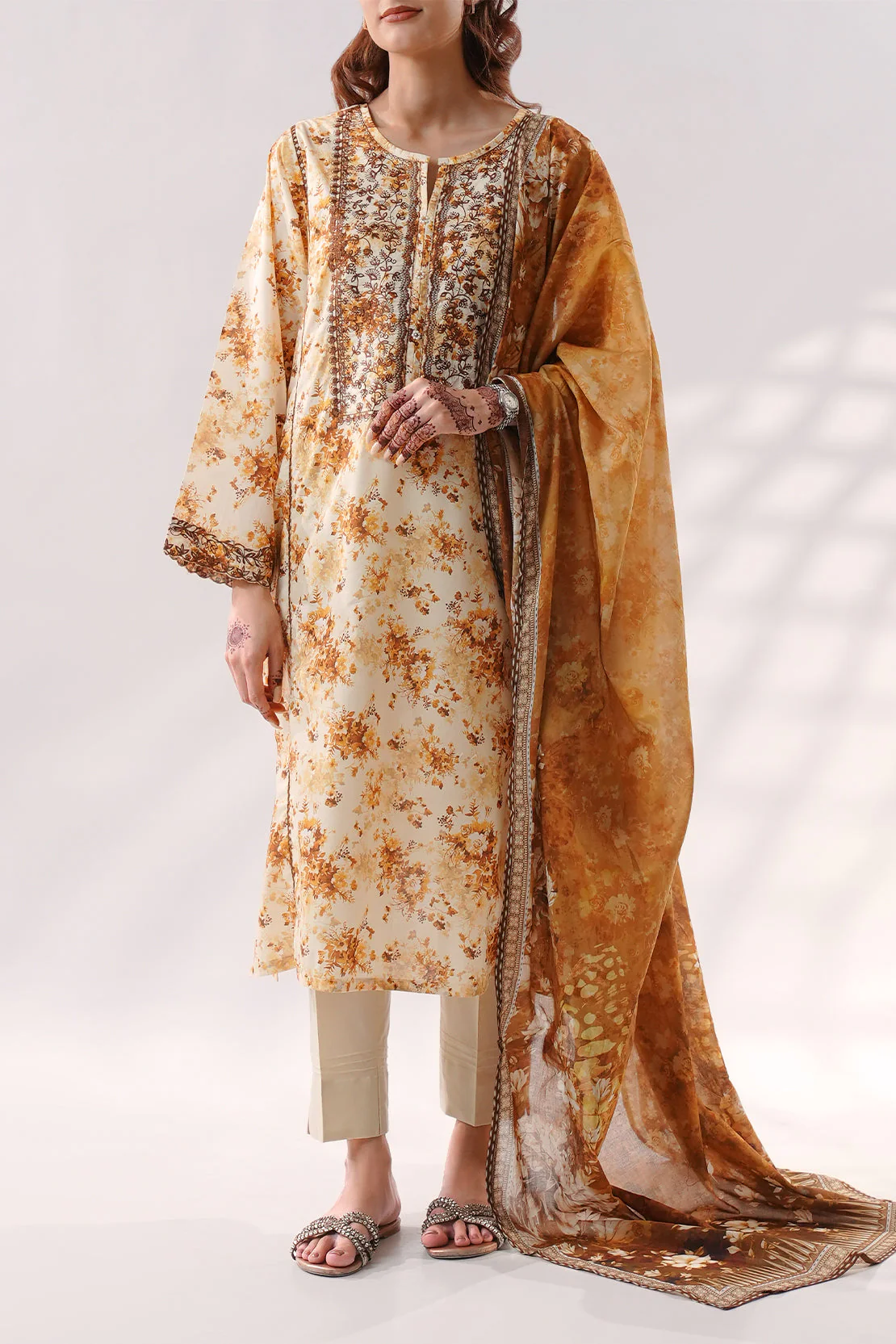 Stitched Printed Embroidered Lawn 3 Piece - Image 4