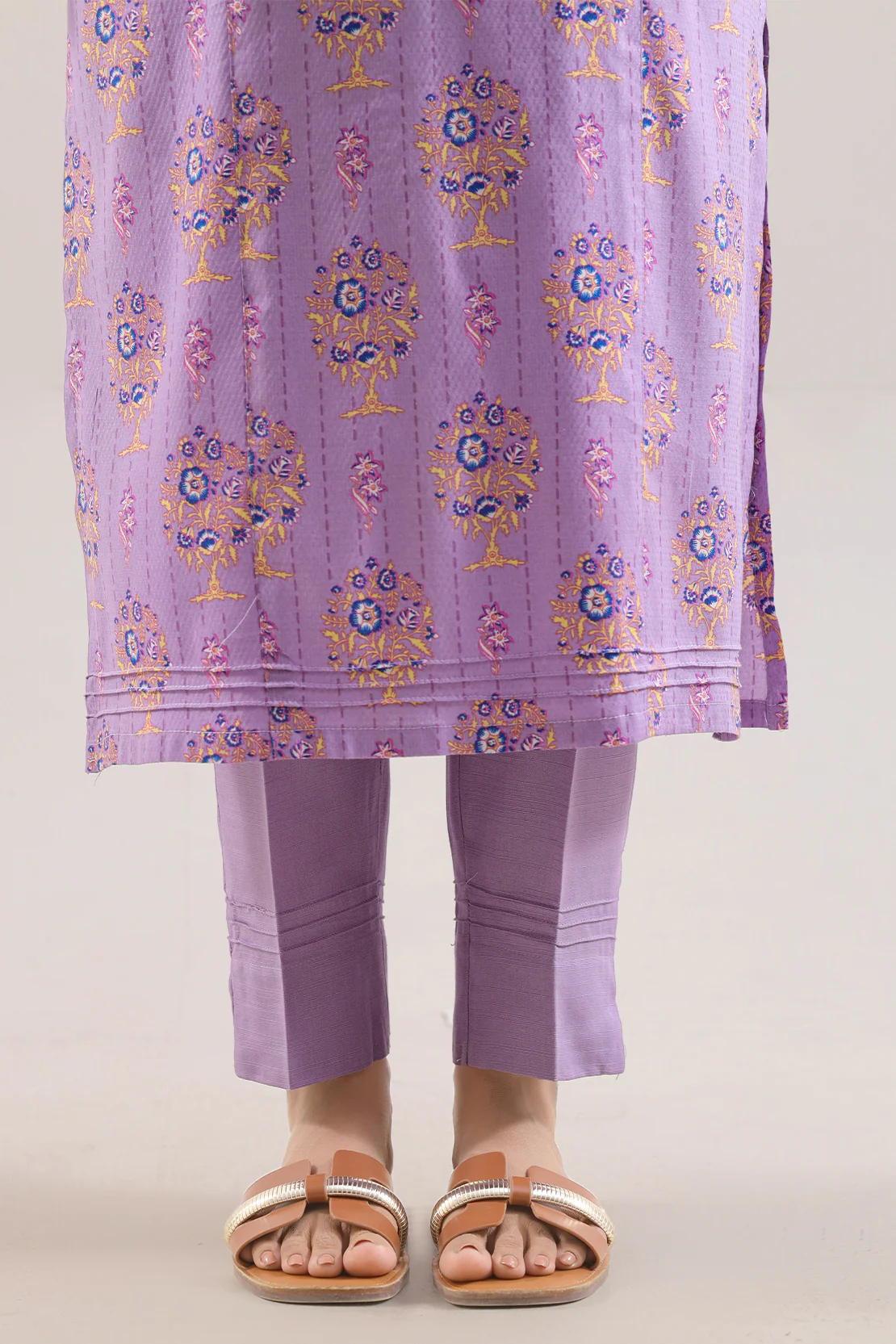 Stitched Printed Fancy Jacquard Khaddar 2 Piece (Shirt/Trouser) - Image 5