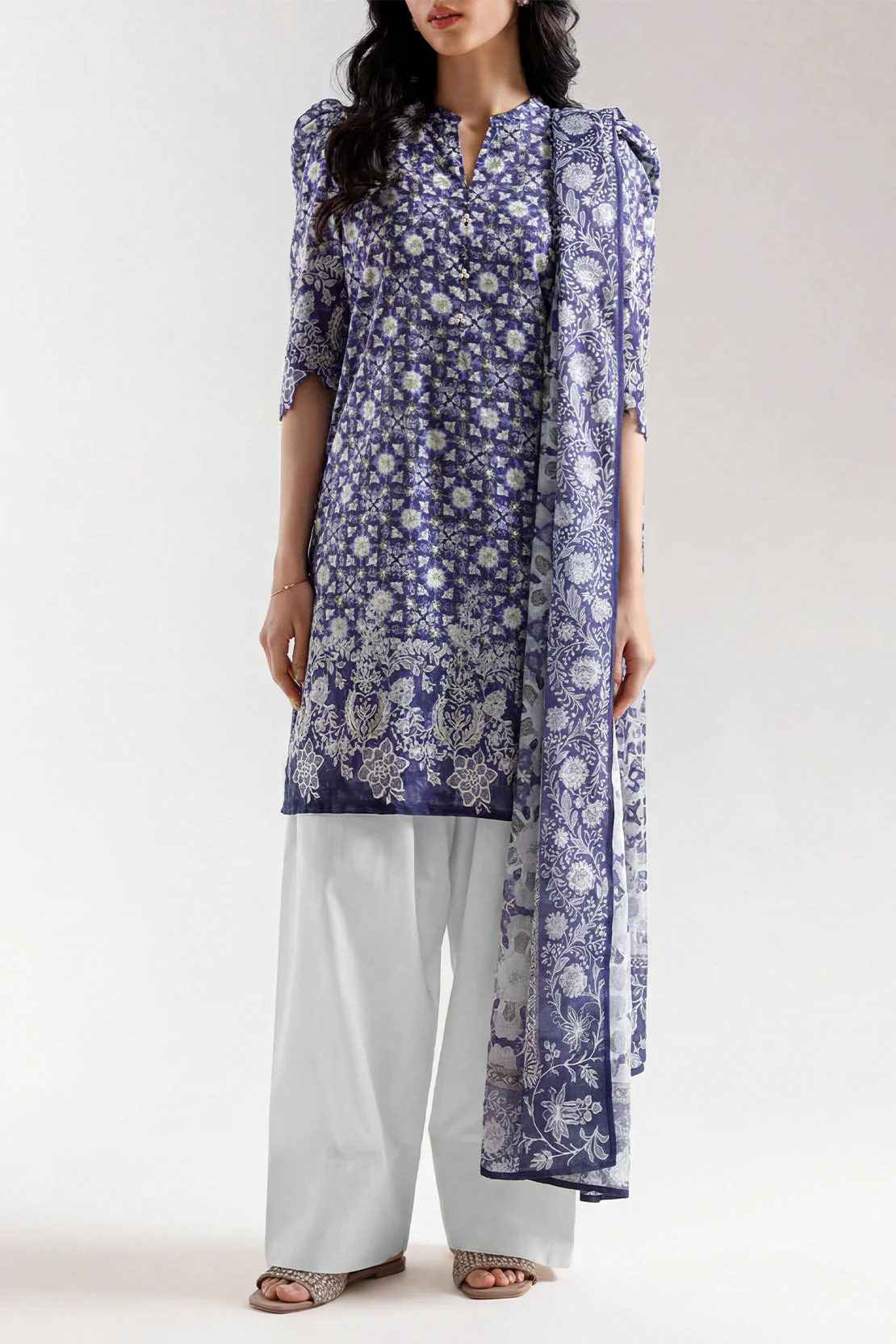 Unstitched Printed Lawn 2 Piece (Shirt/Dupatta) - Image 4