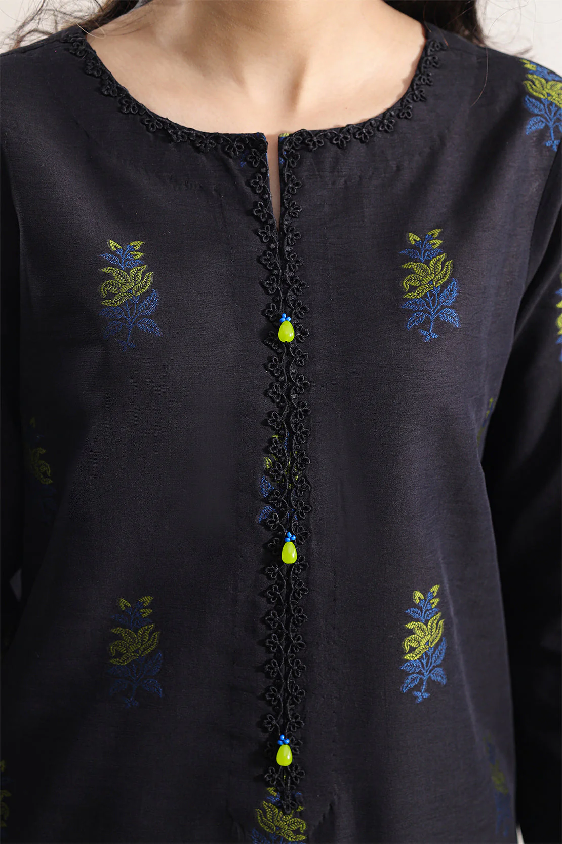 Unstitched Cotton Jacquard 3 Piece - Image 3