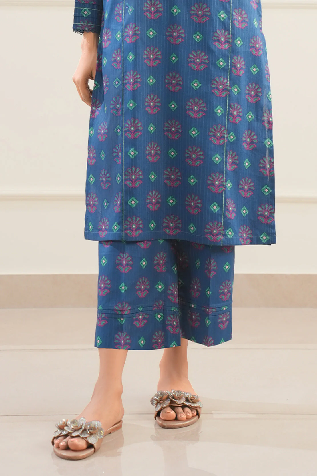 Unstitched Cotton Printed Trouser Fabric - Image 2