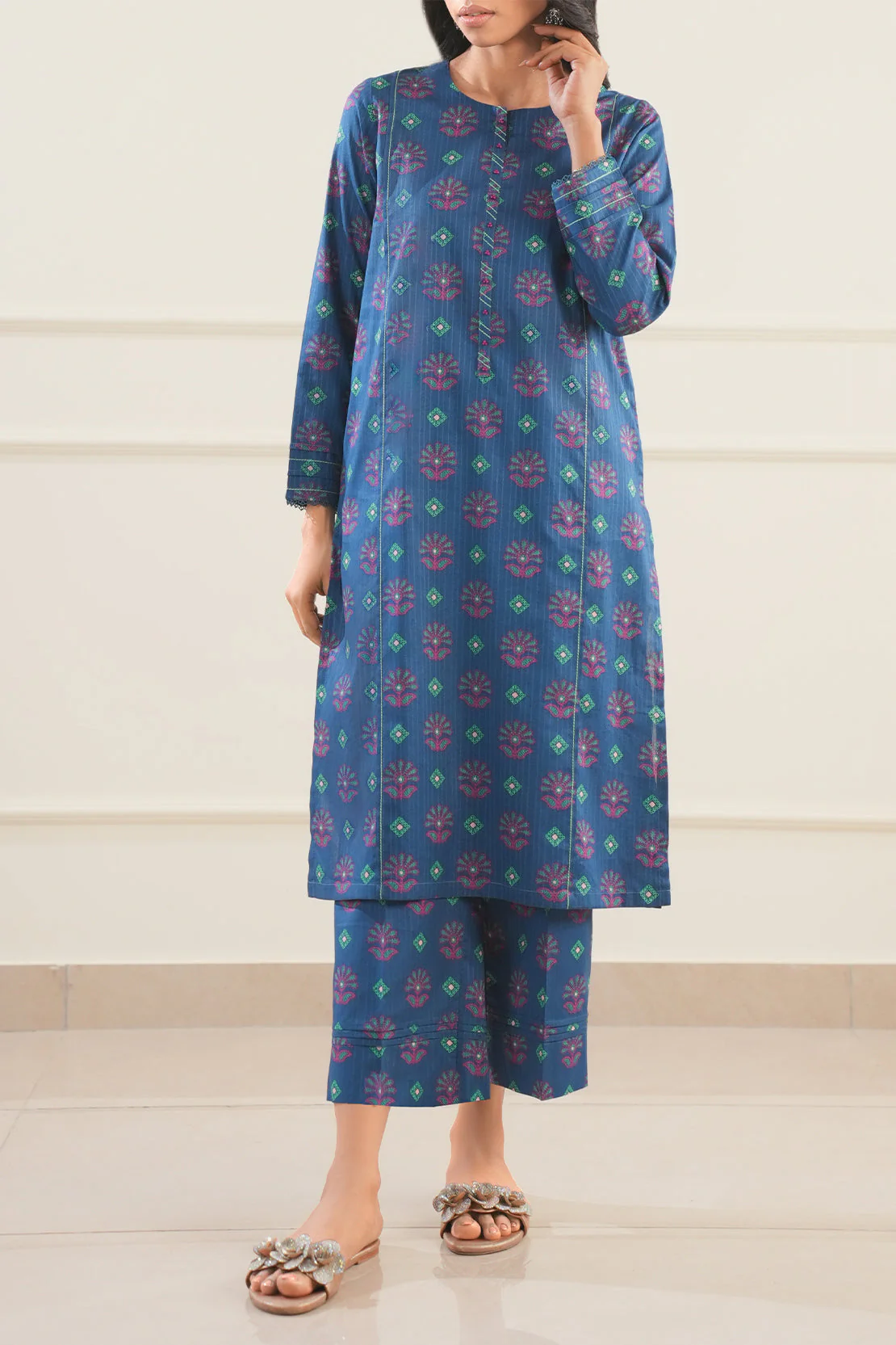 Unstitched Cotton Printed Trouser Fabric - Image 3