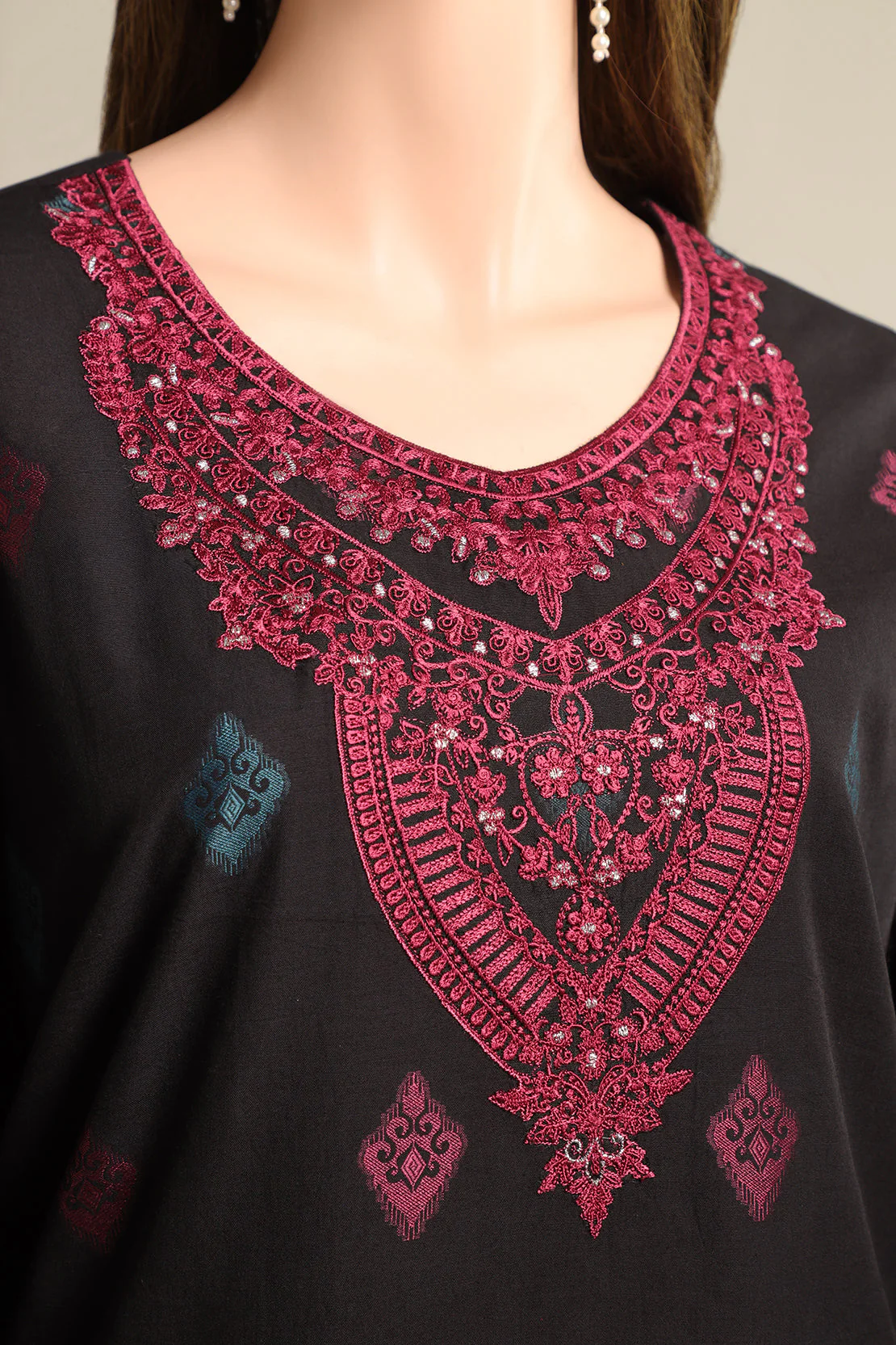 Unstitched Embroidered Jacquard Cotton 3 Piece - Image 3