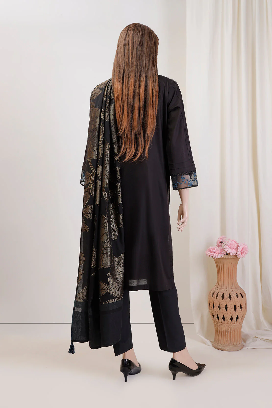 Unstitched Emb Jacquard Cotton 3 Piece - Image 3