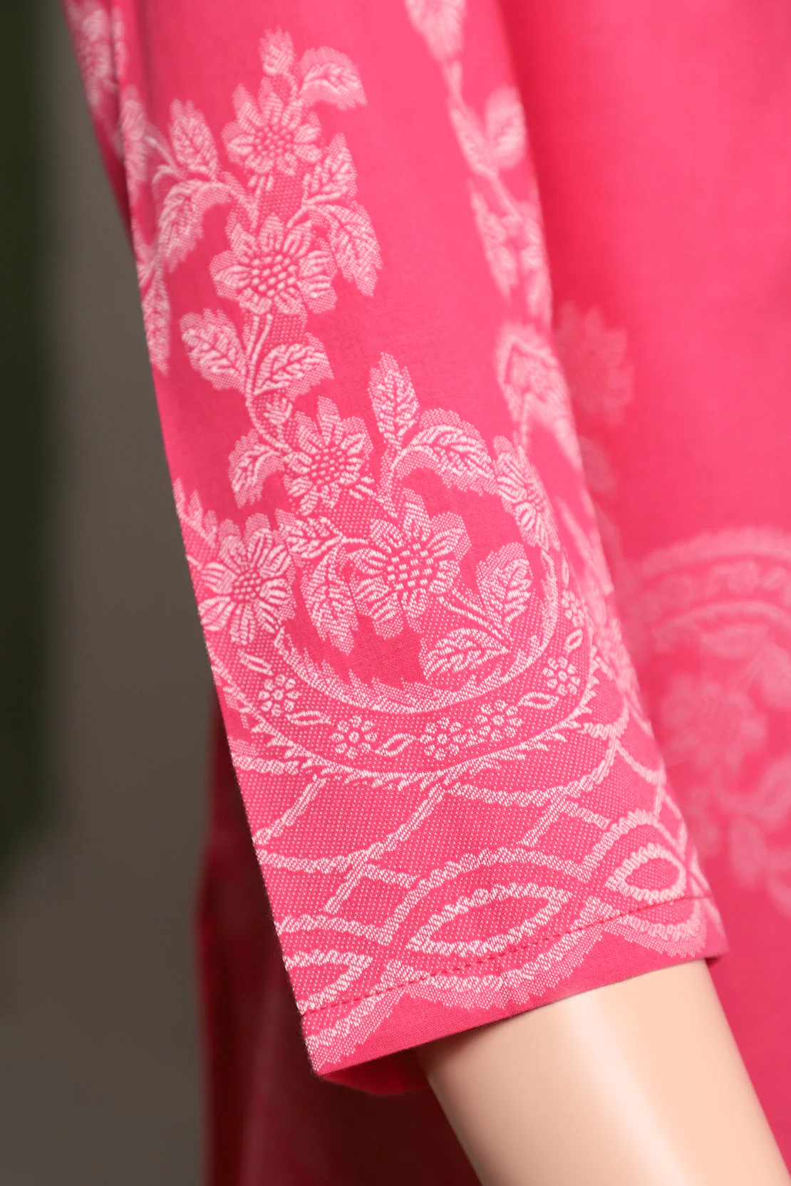 Unstitched Jacquard Cotton 3 Piece - Image 4