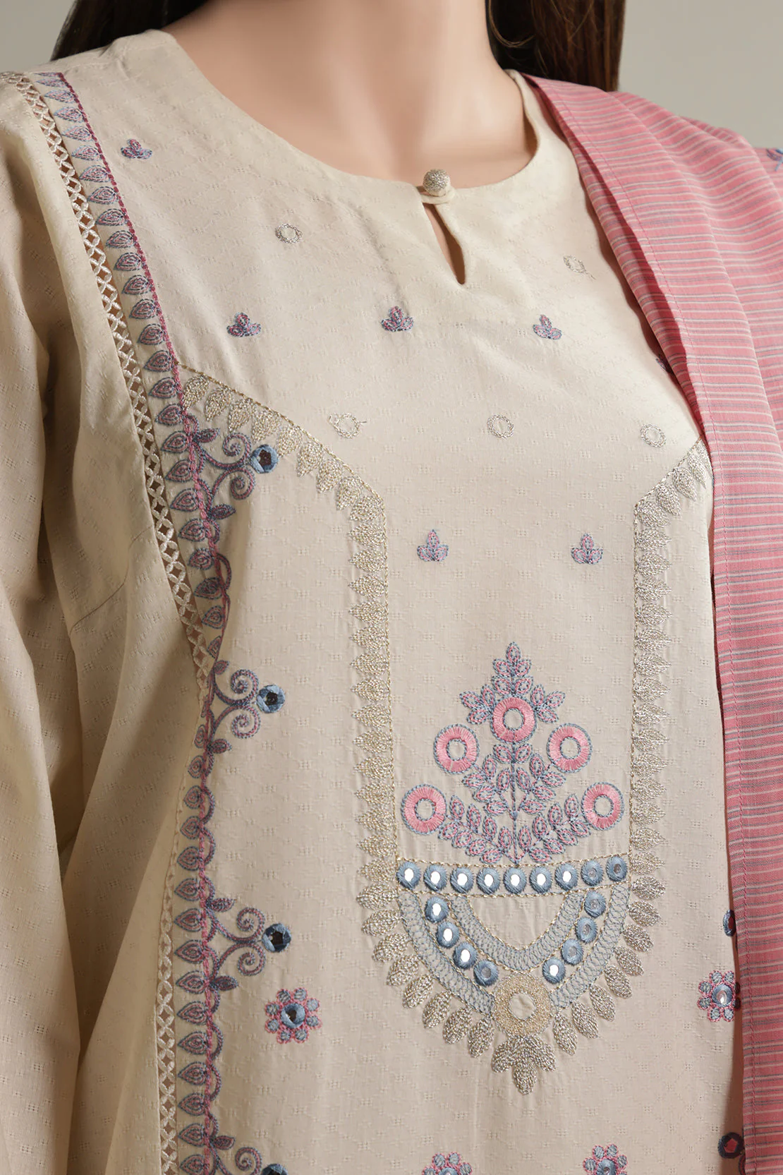 Unstitched Embroidered Self Jacquard 3 Piece - Image 4