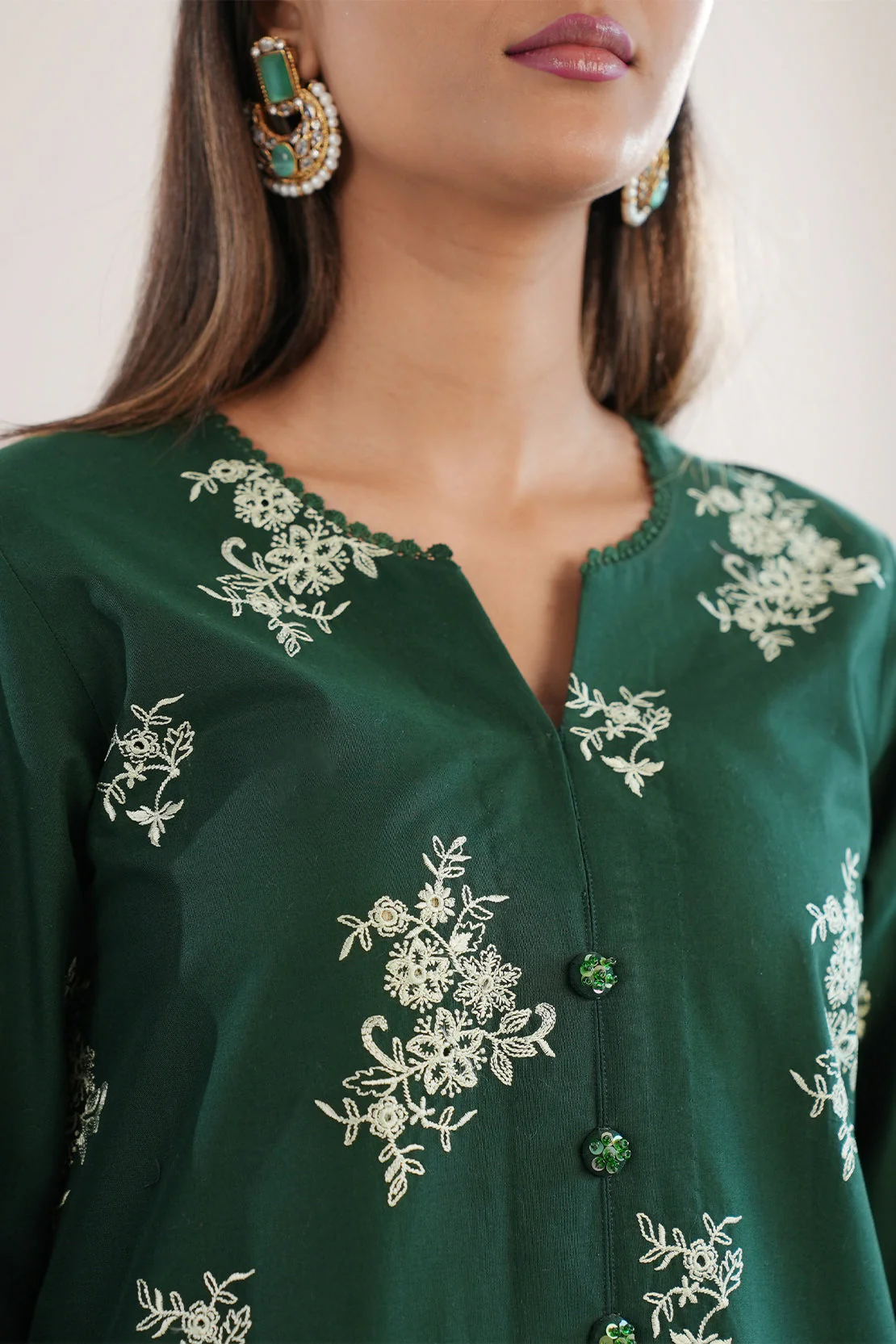 Unstitched Embroidered Cambric 3 Piece - Image 5
