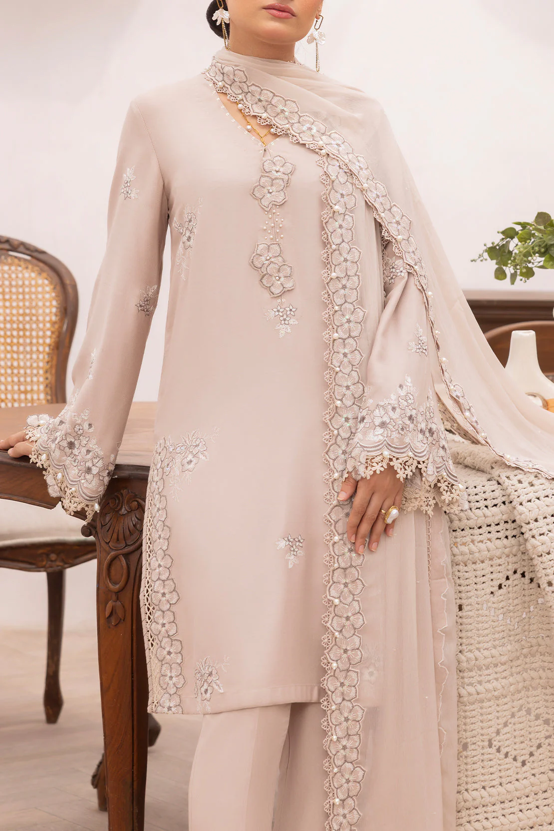 Unstitched Embroidered Cambric 3 Piece With Chiffon Dupatta - Image 2