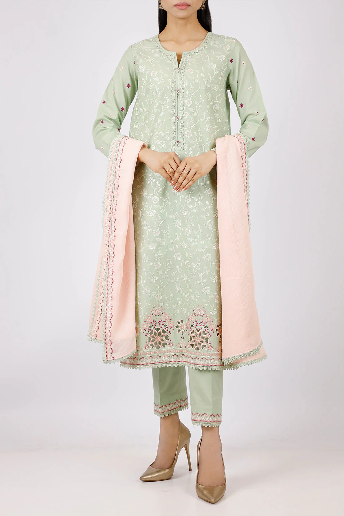 Unstitched Embroidered Cambric 3 Piece with Chiffon Dupatta