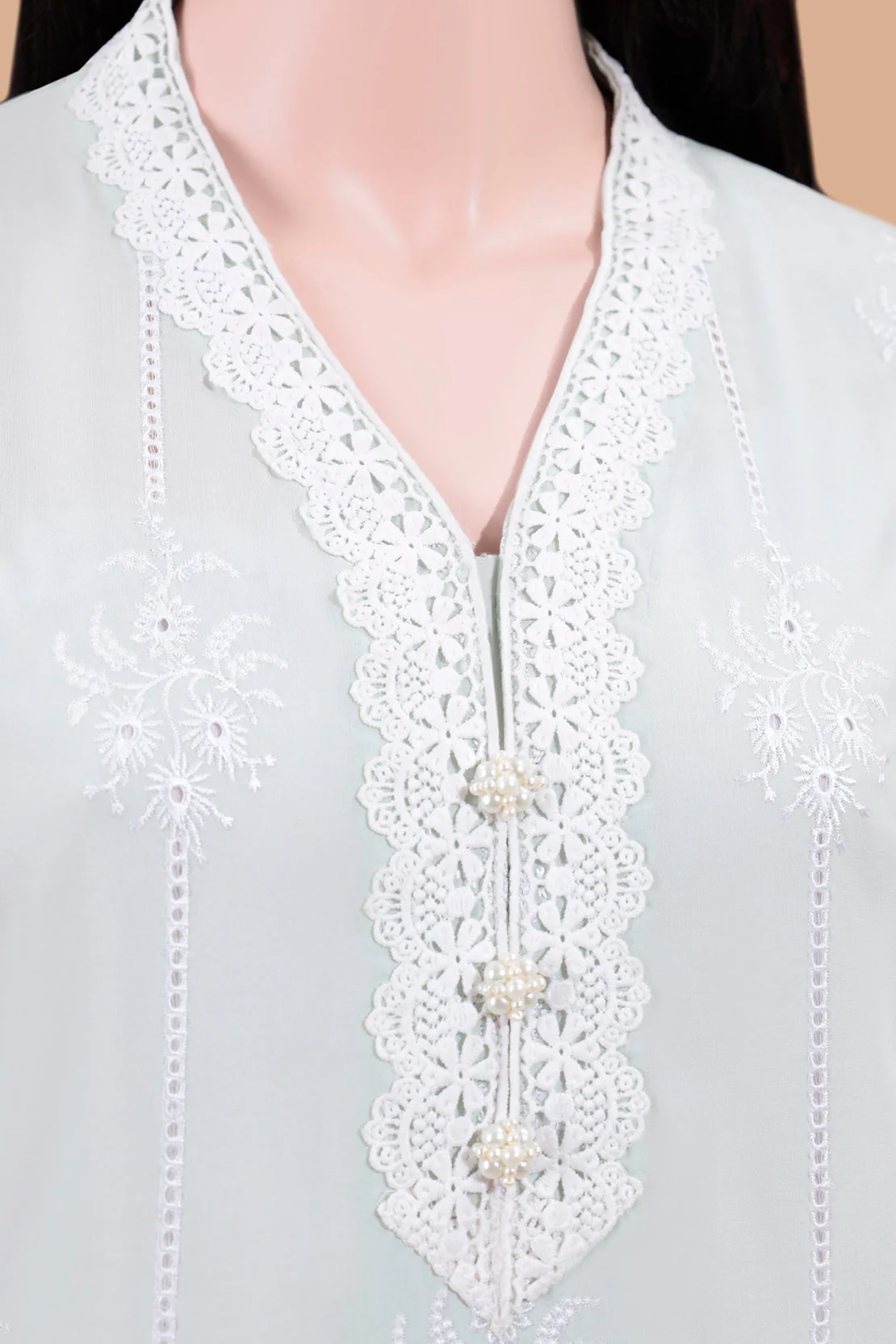 Unstitched Embroidered Cambric 3 Piece With Chiffon Dupatta - Image 4