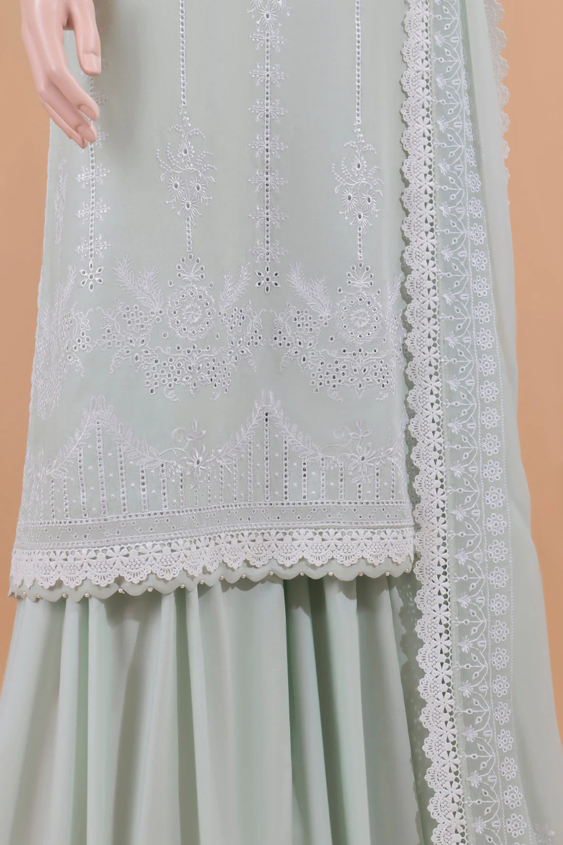 Unstitched Embroidered Cambric 3 Piece With Chiffon Dupatta - Image 6