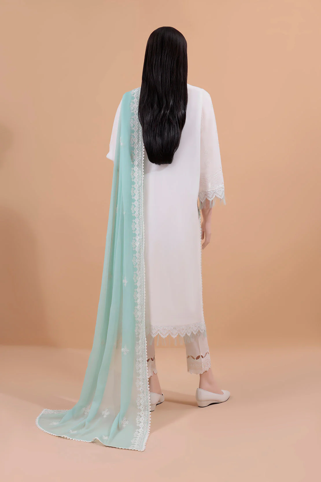 Unstitched Embroidered Cambric 3 Piece With Chiffon Dupatta - Image 3