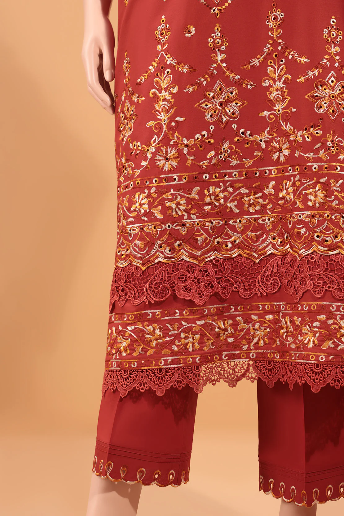 Unstitched Embroidered Cambric 3 Piece With Chiffon Dupatta - Image 5