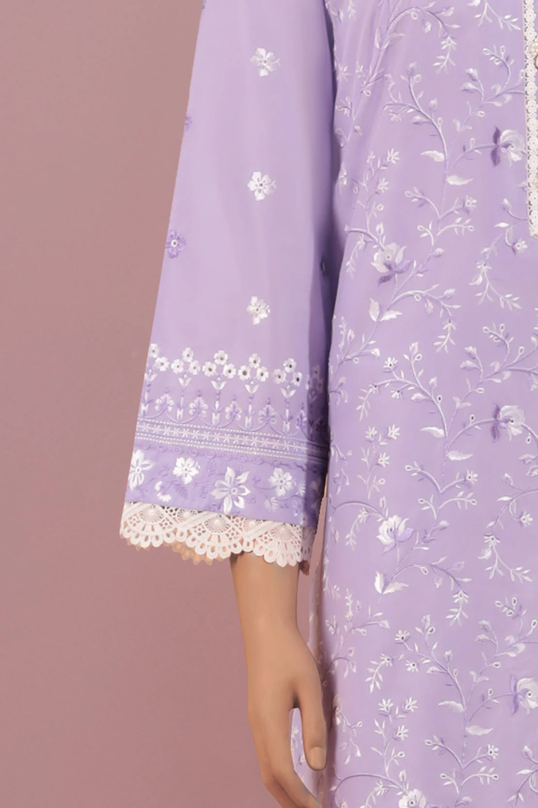 Unstitched Embroidered Cambric 3 Piece With Chiffon Dupatta - Image 5