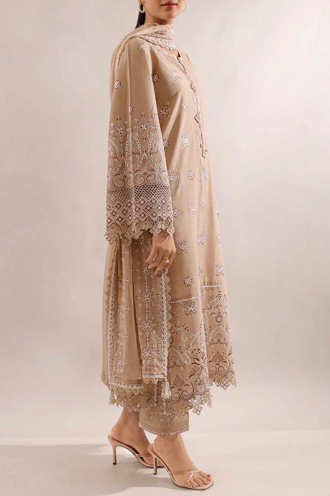 Unstitched Embroidered Cambric 3 Piece with Chiffon Dupatta - Image 3