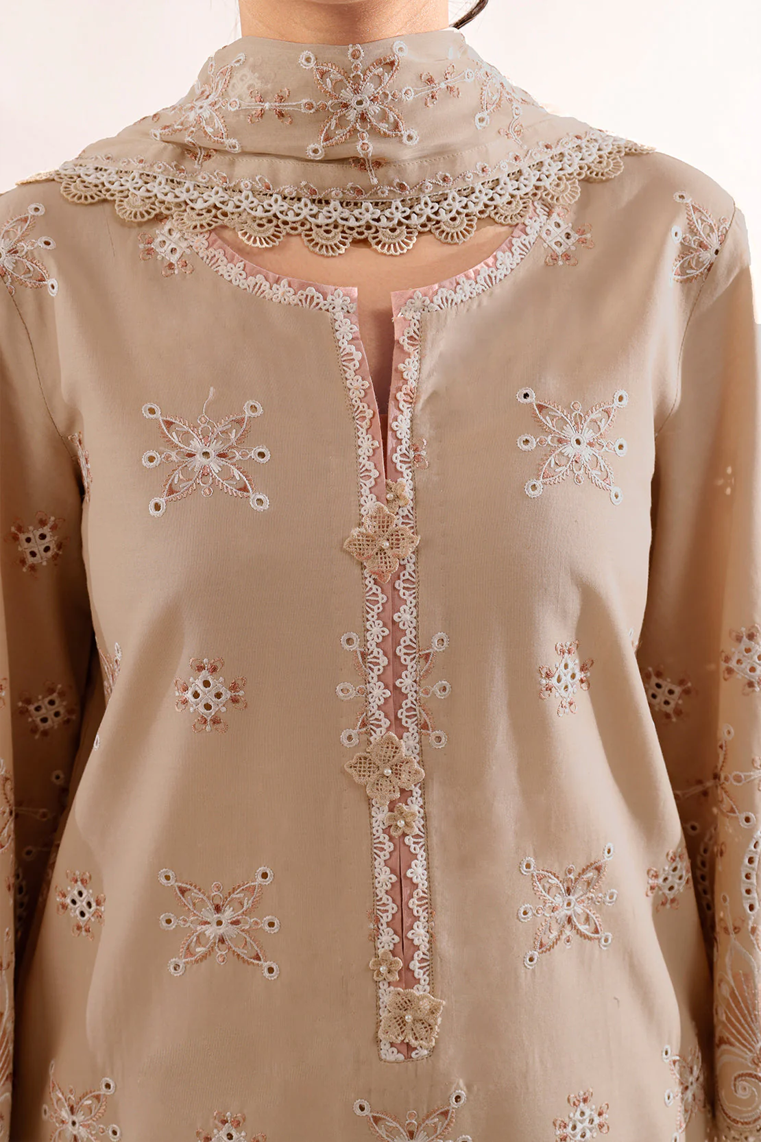 Unstitched Embroidered Cambric 3 Piece with Chiffon Dupatta - Image 5